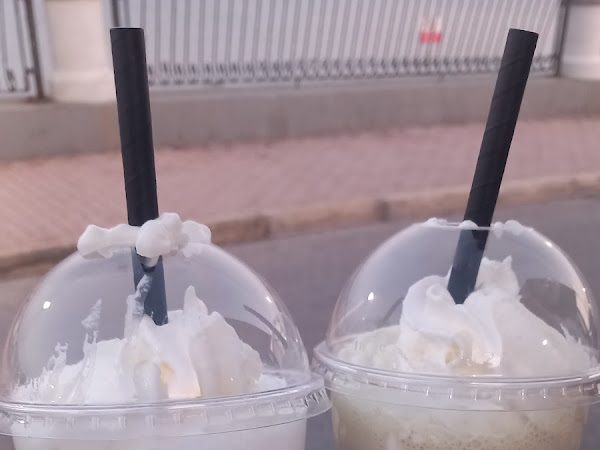 Thick milkshakes for a hot afternoon